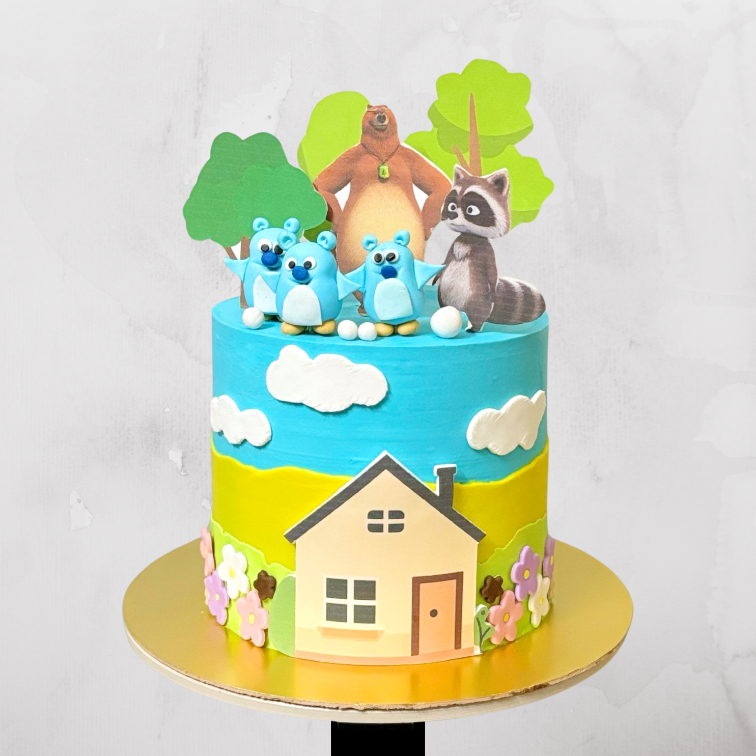 Woodland Animal House Cake
